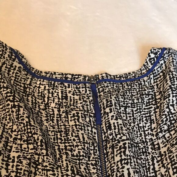 Motherhood Maternity Black & White Blouse - Size M - Picture 11 of 12